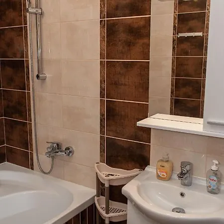 Ruben Vendeghaz Apartament